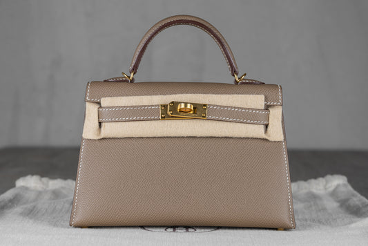 Hermès K20 Mini Kelly II 20 Sellier Bag in Etoupe Epsom Leather and Gold Hardware