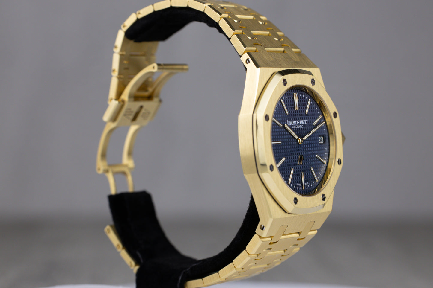 Audemars Piguet 15202BA Royal Oak "Jumbo" Extra Thin Blue Dial