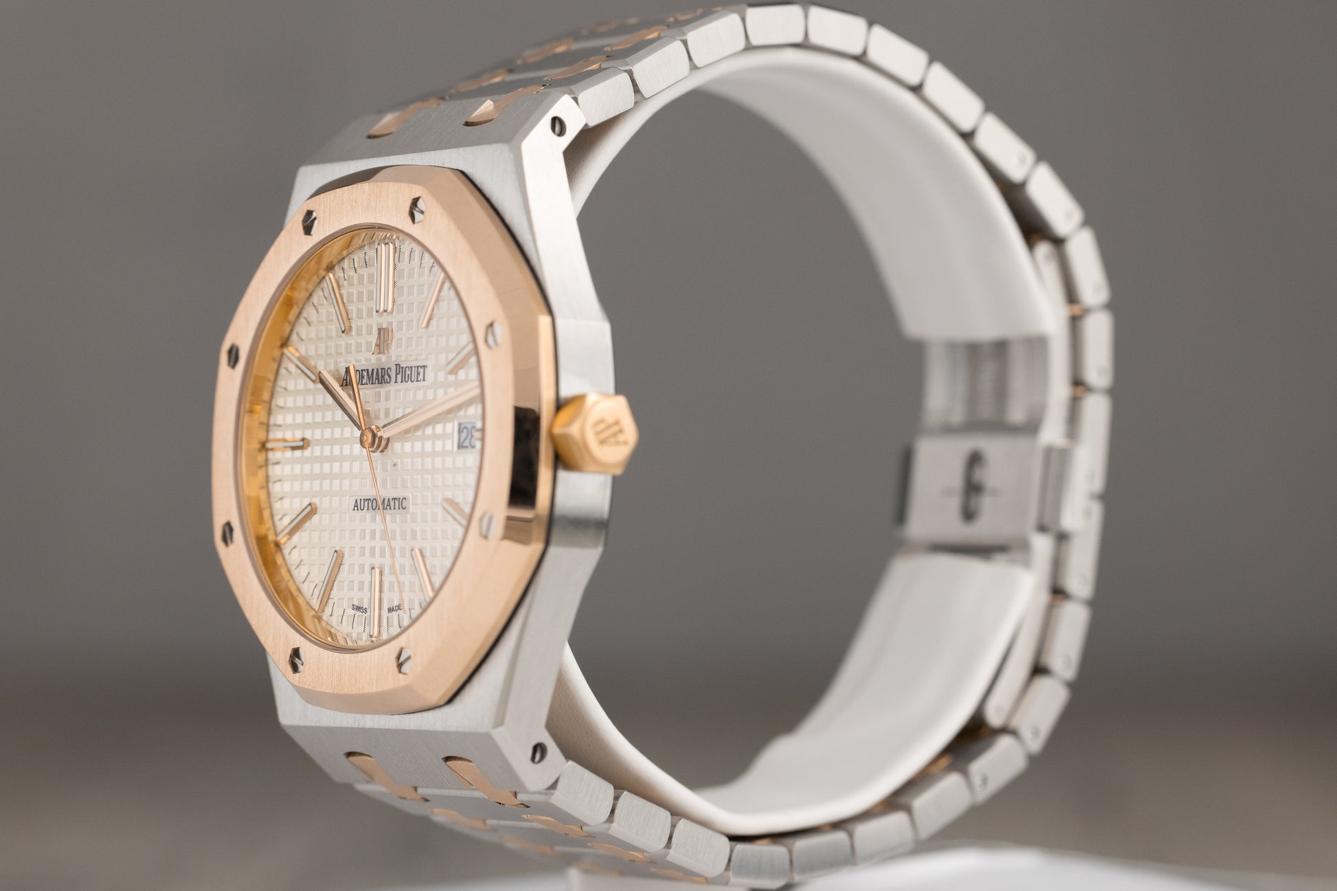 Audemars Piguet 15400SR Royal Oak Stainless Steel & Rose Gold White Dial