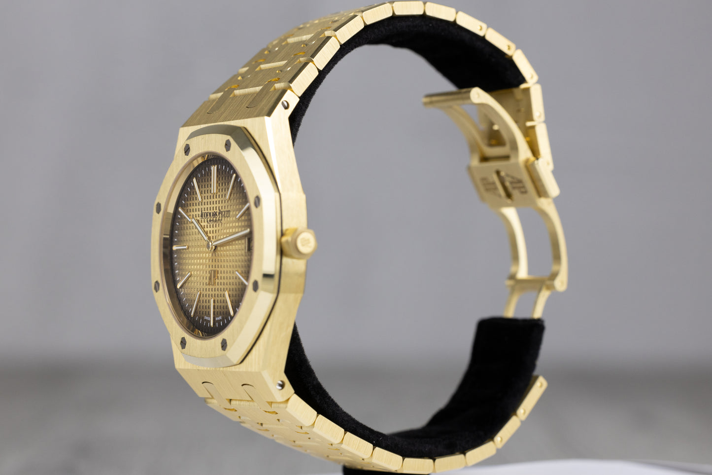 Audemars Piguet 16202BA Royal Oak "Jumbo" Extra Thin Smoked Yellow Gold Dial