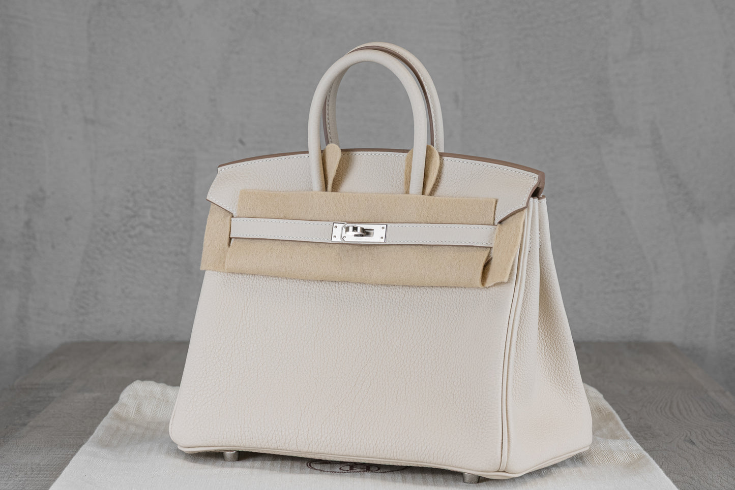 Hermès B25 Birkin 25 Retourne Bag in Gris Pale Togo Leather with Palladium Hardware