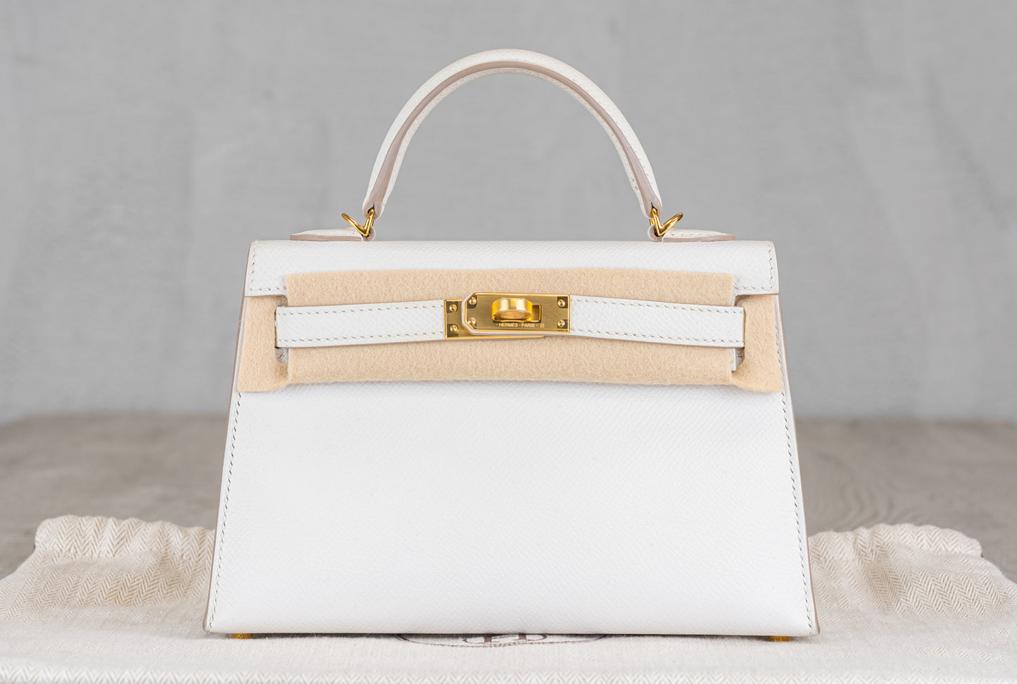 Hermès K20 Mini Kelly II 20 Sellier Bag in Gris Pale Epsom Leather w/ Gold Hardware