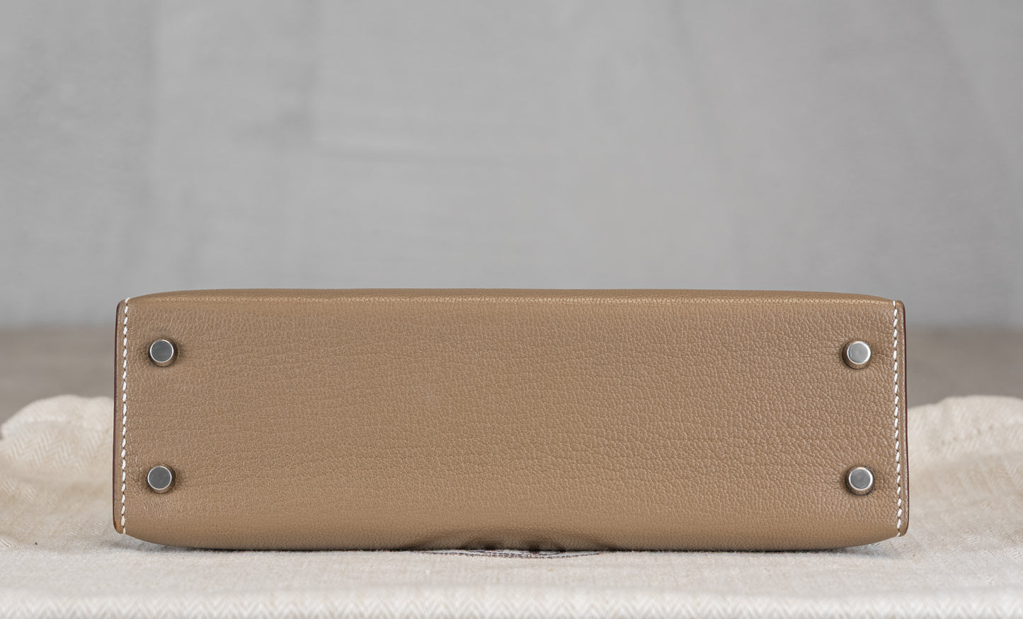 Hermès K20 Mini Kelly II 20 Sellier Bag in Etoupe Togo Leather w/ Palladium Hardware