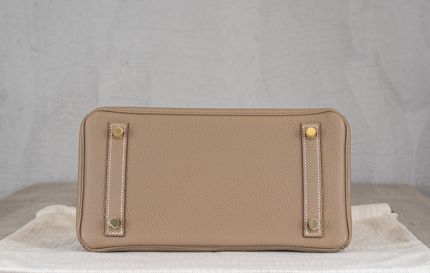 Hermès B25 Birkin 25 Retourne Bag in Etoupe Togo Leather w/ Gold Hardware