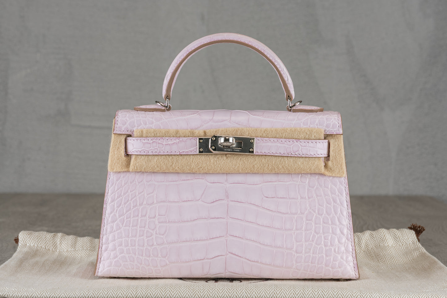 Hermès K20 Mini Kelly II 20 Mauve Pale Boreal Satin Alligator w/ Palladium Hardware