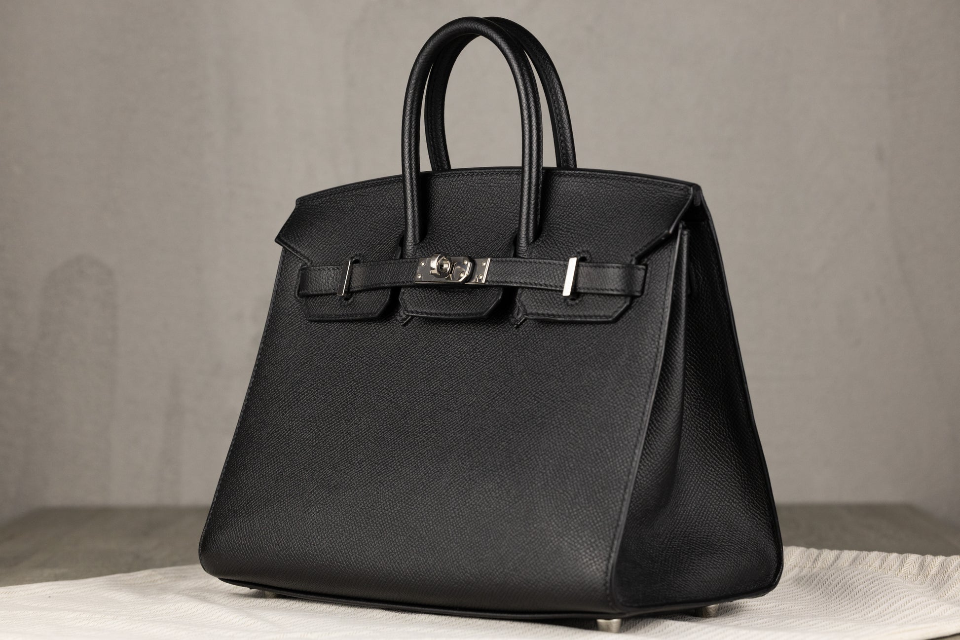 Hermès B25 Birkin 25 Sellier Bag in Black Epsom Leather with Palladium Hardware