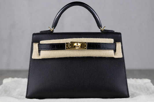 Hermès K20 Mini Kelly II 20 Sellier Touch Bag in Black Epson and Shiny Alligator Leather with Gold Hardware