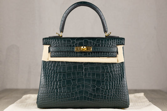 Hermès K25 Kelly II 25 Retourne Bag in Vert Cypress Matte Alligator Leather with Gold Hardware