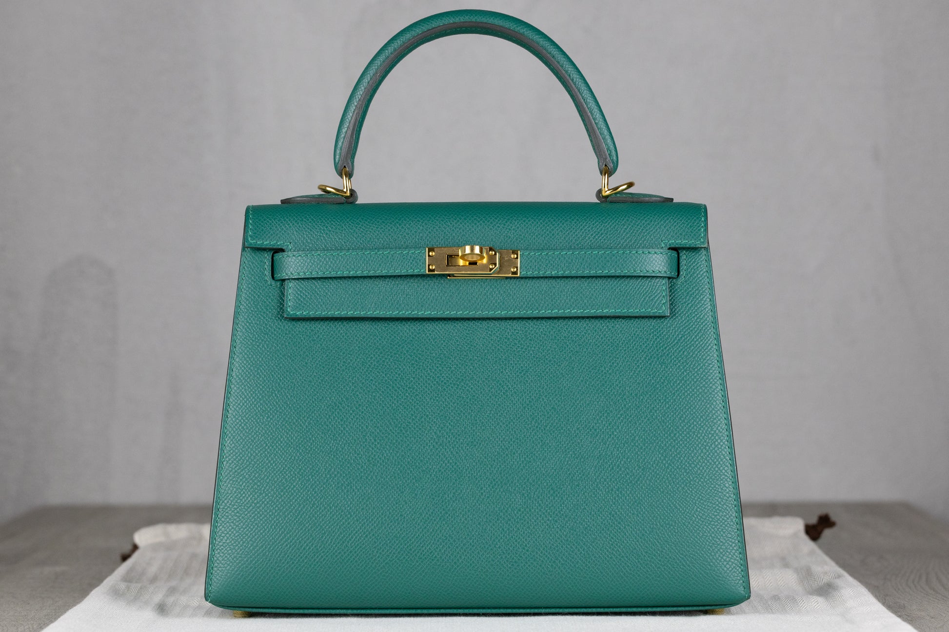 Hermès K25 Kelly II 25 Sellier Bag in Malachite Epsom Leather with Gold Hardware Y Stamp