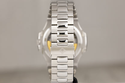 Patek Philippe 5711/1A Nautilus Date Stainless Steel White Dial