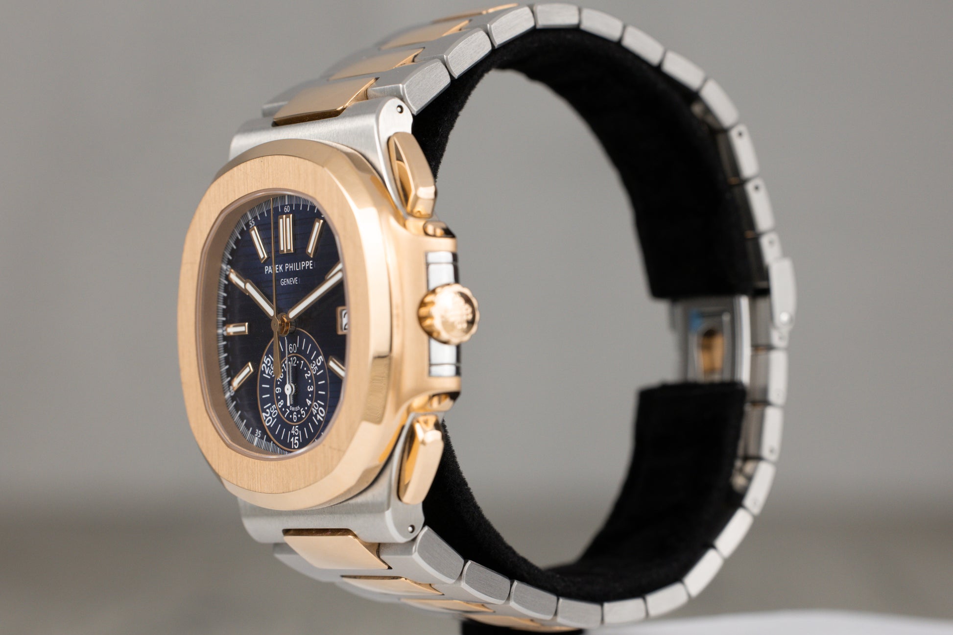 Patek Philippe 5980/1AR Nautilus Chronograph Date Blue Dial