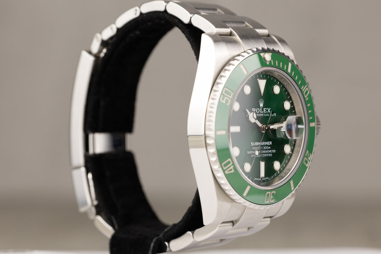 Rolex 116610LV Submariner 'Hulk' Stainless Steel Green Dial