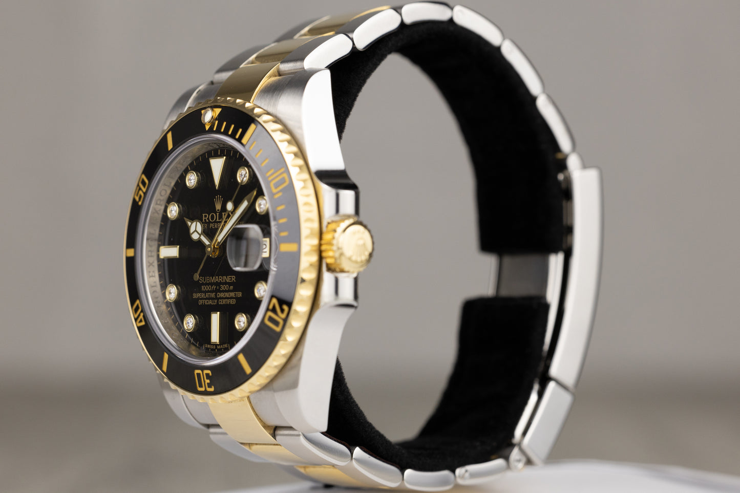 Rolex 116613LN Submariner Stainless Steel & Yellow Gold Black 'Serti' Dial