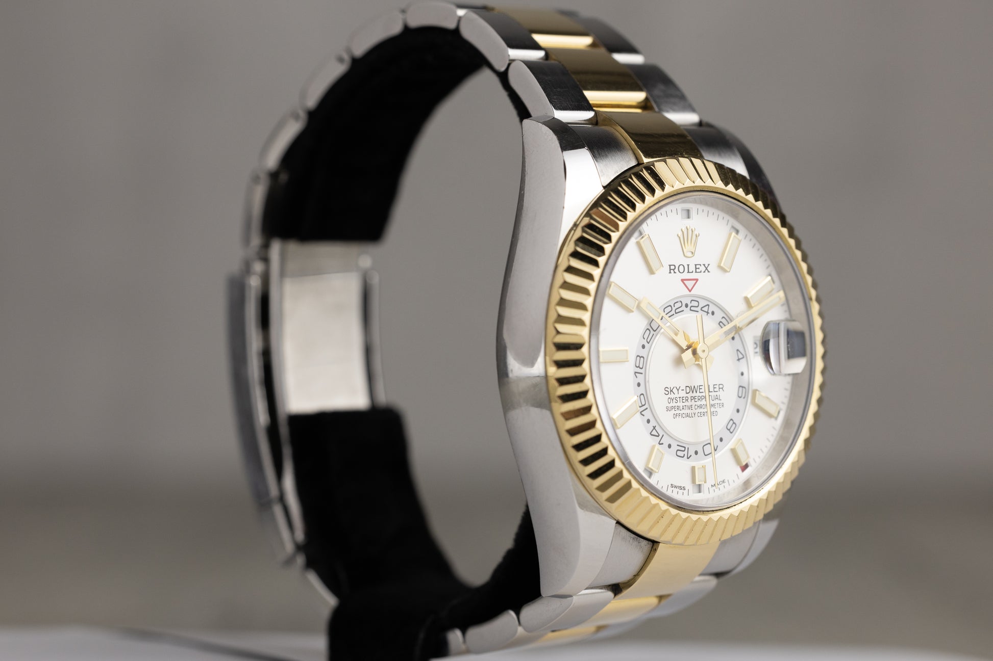 Rolex 326933 Sky-Dweller Stainless Steel/Yellow Gold White Dial